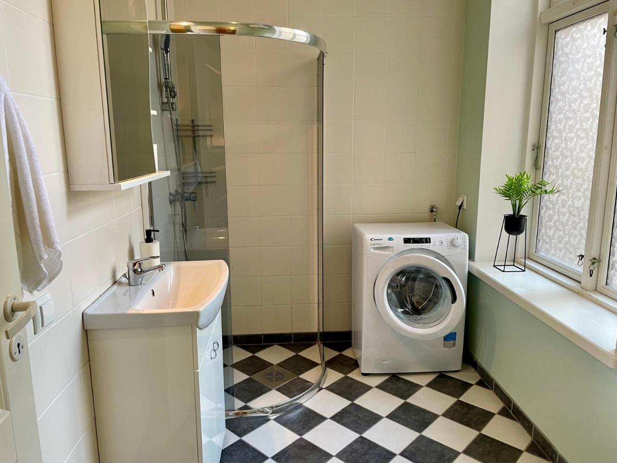 Spacious Holiday Apartment With Wifi And Parking Pärnu Kültér fotó